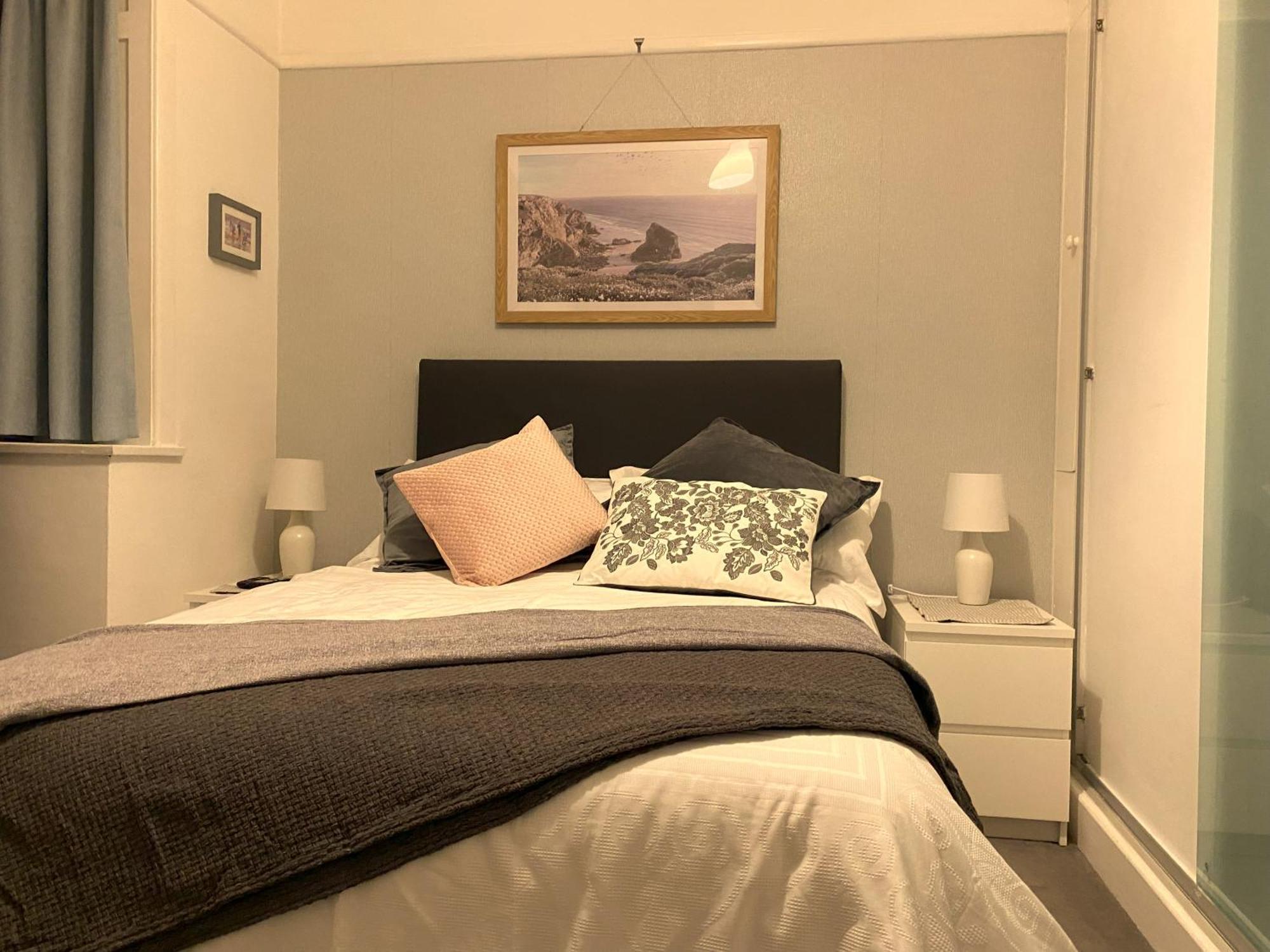 En-Suite Nook Near Forest & Sea, Super Value With Fridge, Microwave And Tv ليمنجتون المظهر الخارجي الصورة