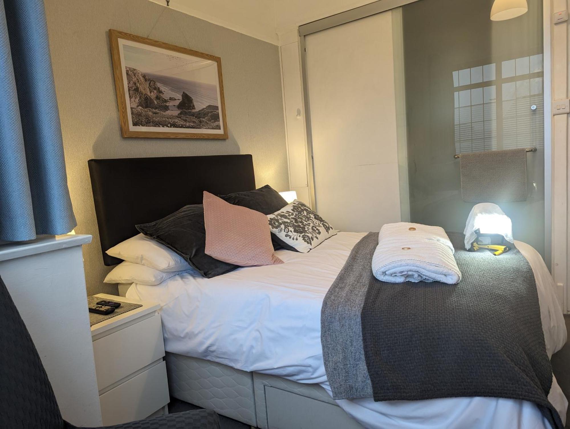 En-Suite Nook Near Forest & Sea, Super Value With Fridge, Microwave And Tv ليمنجتون المظهر الخارجي الصورة