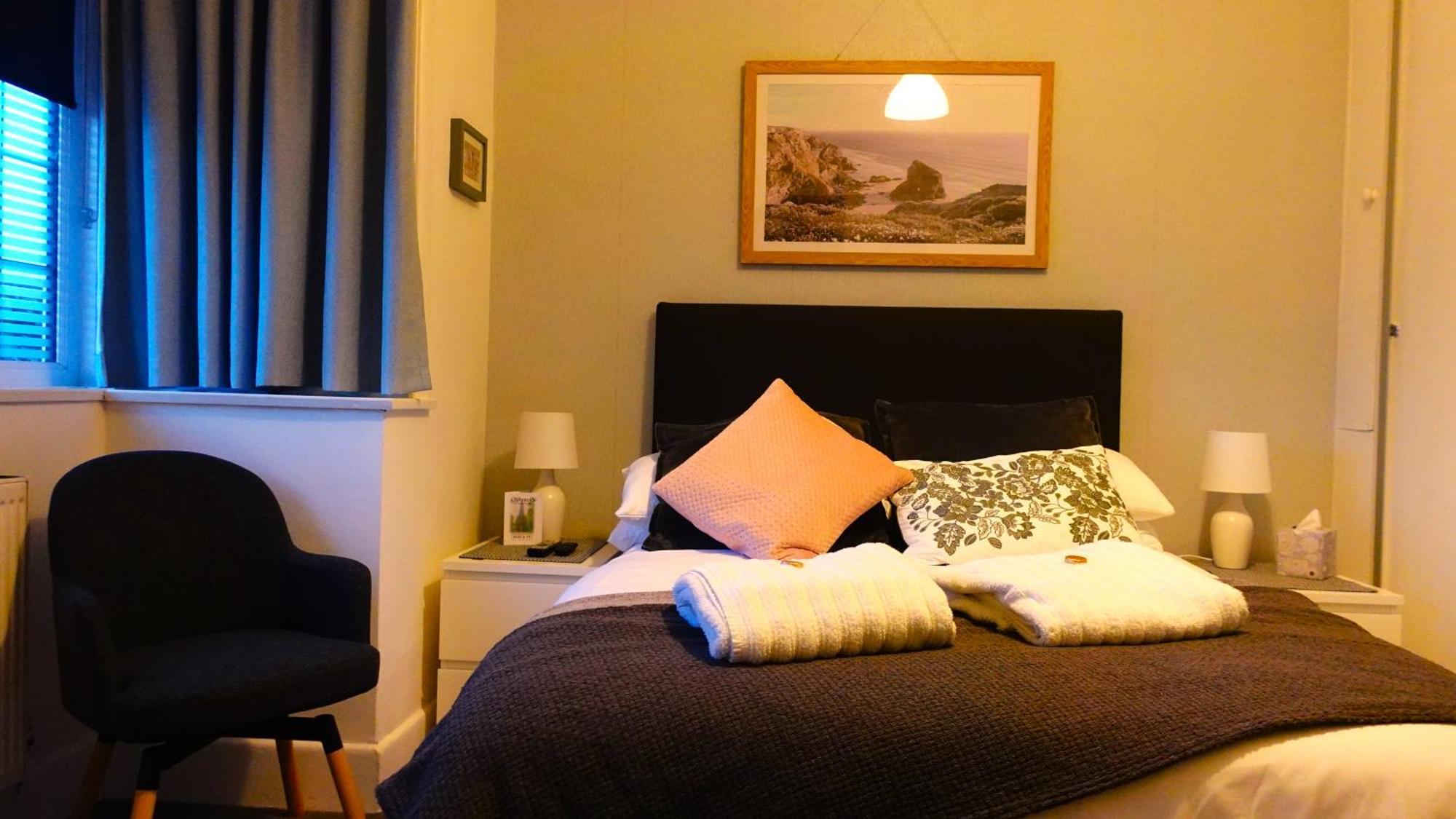 En-Suite Nook Near Forest & Sea, Super Value With Fridge, Microwave And Tv ليمنجتون المظهر الخارجي الصورة